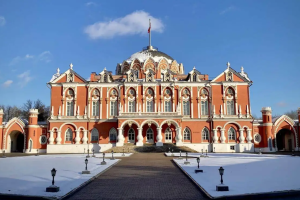 Петровский путевой дворец